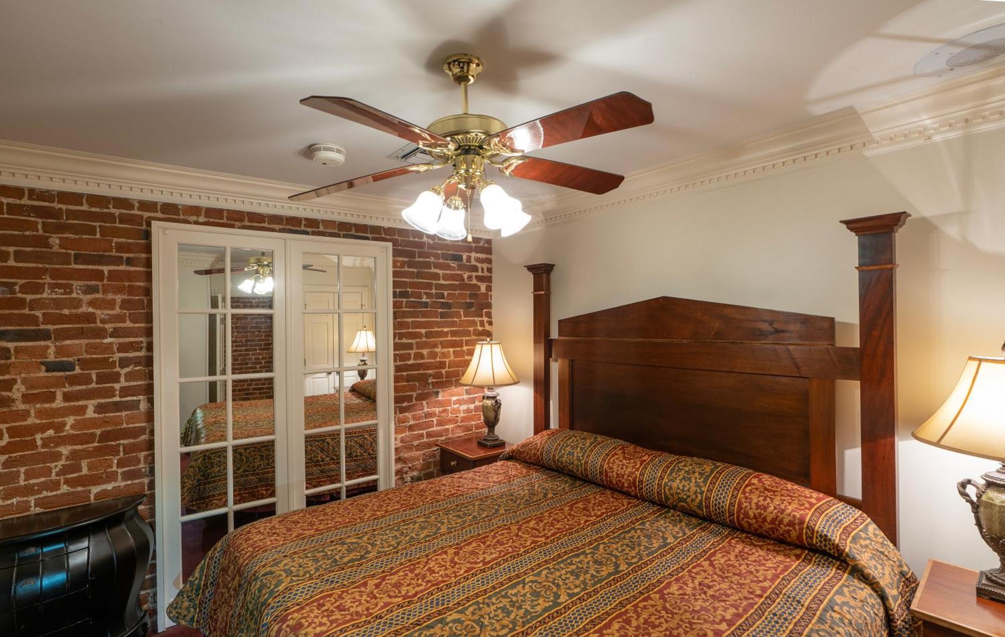 Quarter House Suites Ню Орлиънс Екстериор снимка