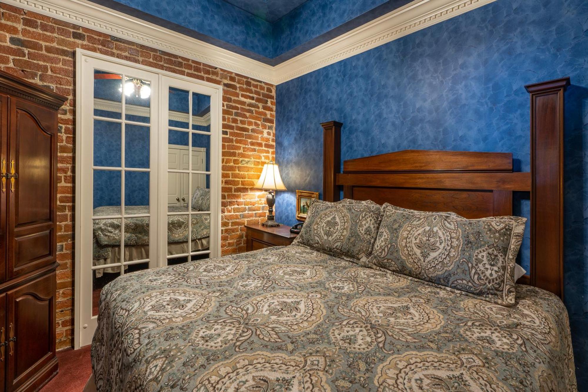 Quarter House Suites Ню Орлиънс Екстериор снимка