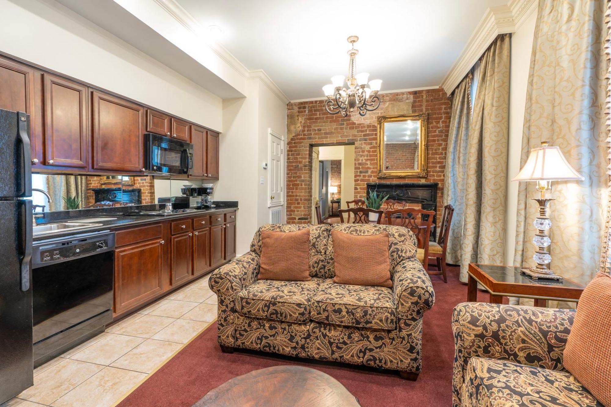 Quarter House Suites Ню Орлиънс Екстериор снимка
