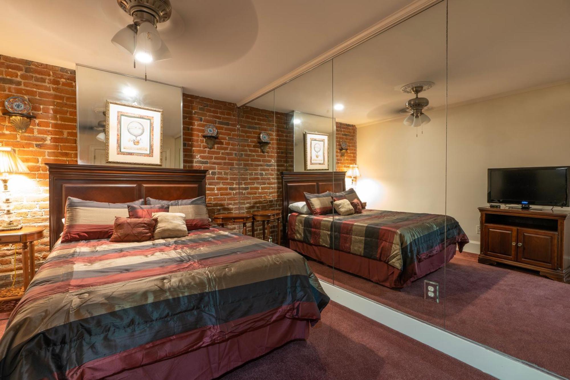 Quarter House Suites Ню Орлиънс Екстериор снимка