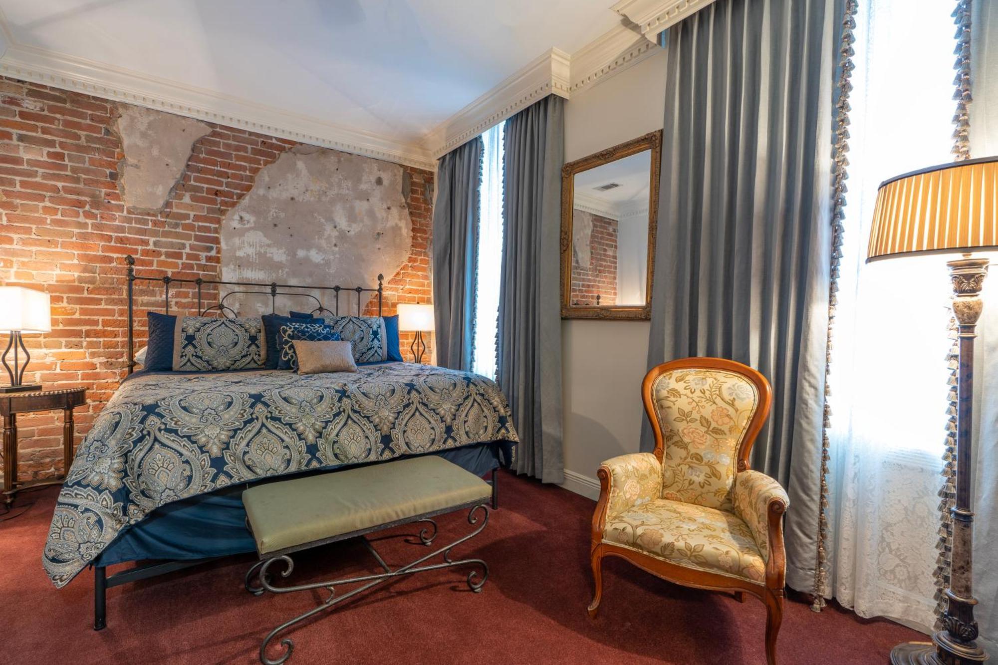 Quarter House Suites Ню Орлиънс Екстериор снимка