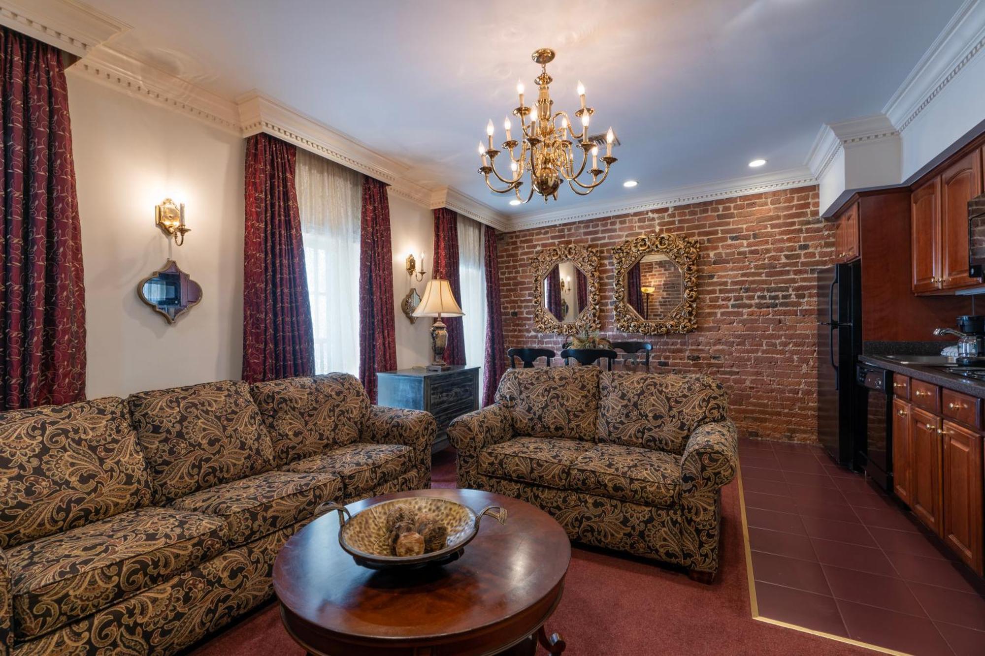 Quarter House Suites Ню Орлиънс Екстериор снимка