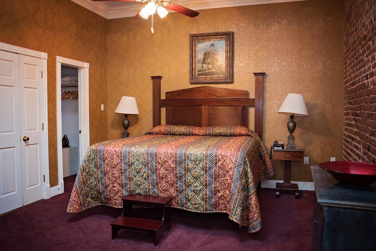 Quarter House Suites Ню Орлиънс Екстериор снимка