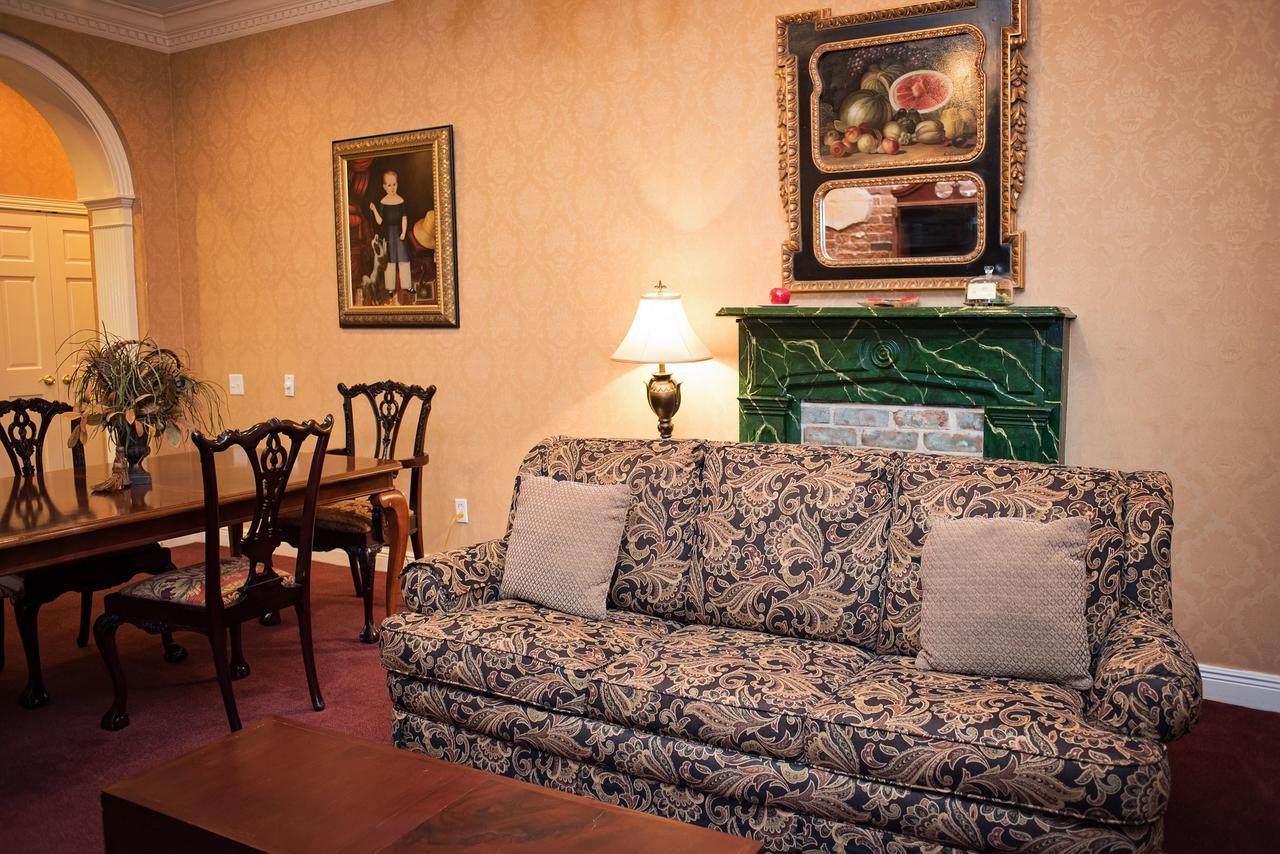 Quarter House Suites Ню Орлиънс Екстериор снимка